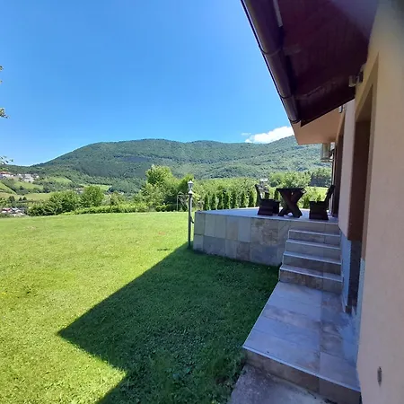 Usivak For Quiet Near Sarajevo#travellerawards2025 别墅 塞拉耶佛